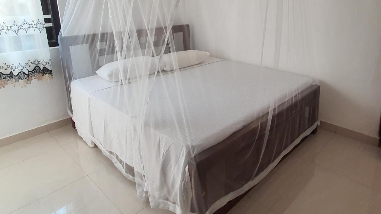 Bandulas Beach House Hikkaduwa Exterior foto